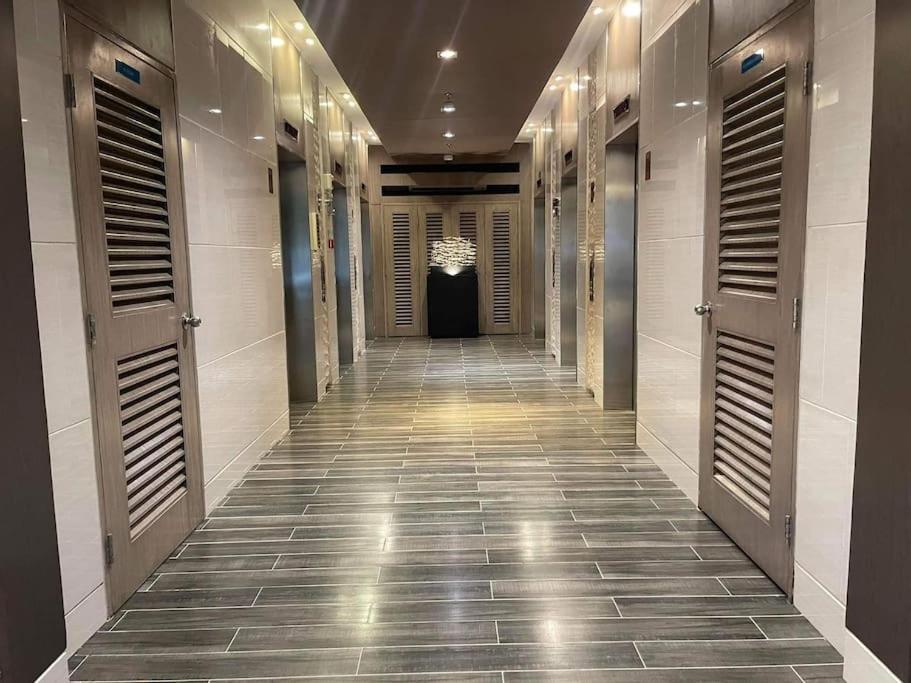 Shore 1 & 3 Residences Moa 1Br With Balcony By Darpm มะนิลา ภายนอก รูปภาพ