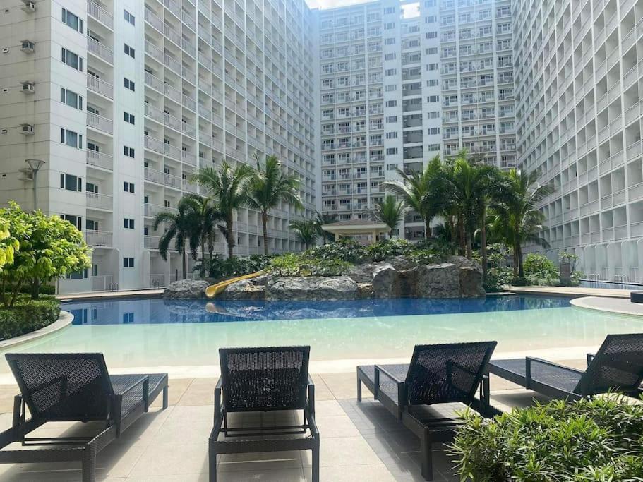 Shore 1 & 3 Residences Moa 1Br With Balcony By Darpm มะนิลา ภายนอก รูปภาพ