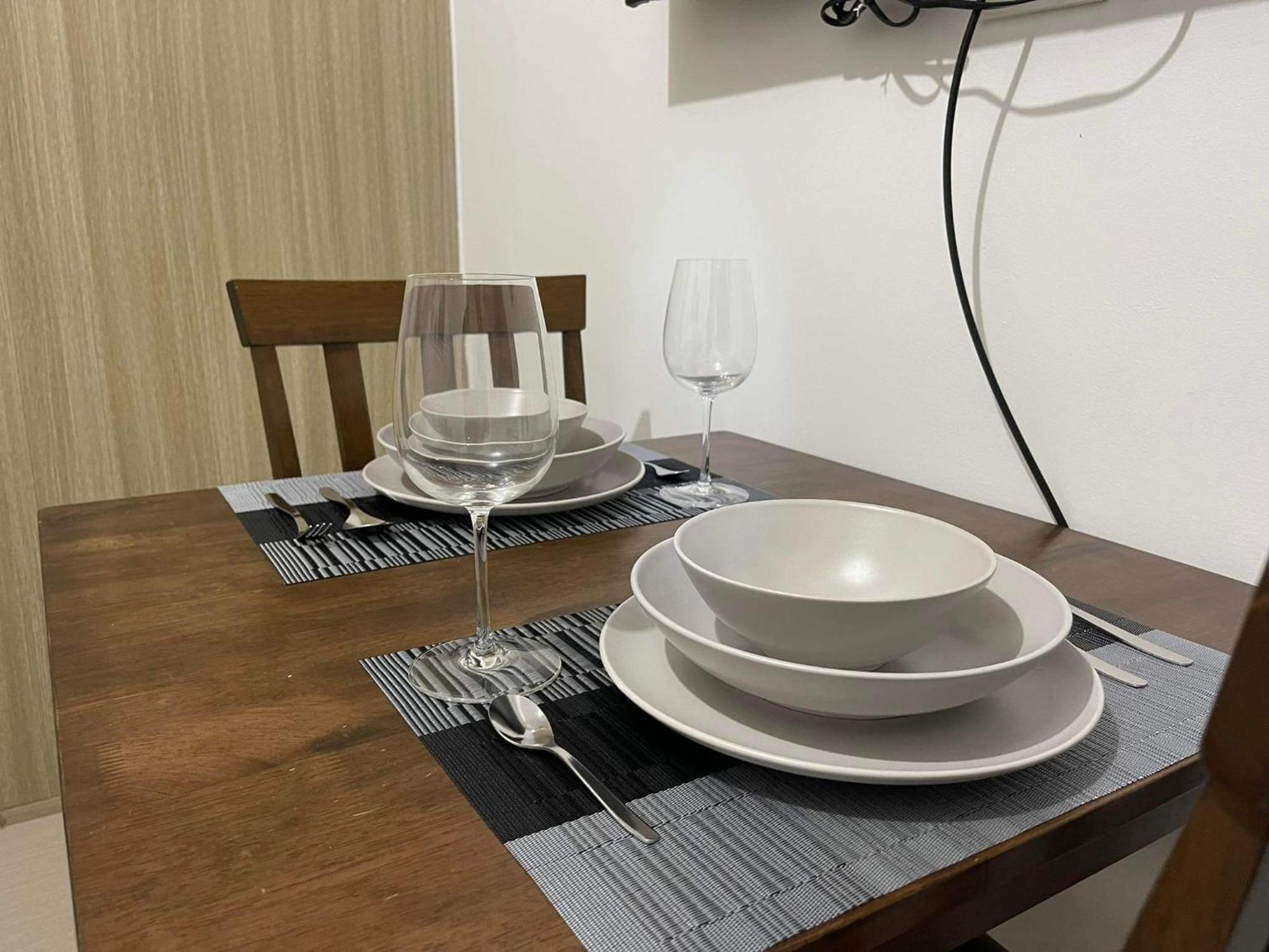 Shore 1 & 3 Residences Moa 1Br With Balcony By Darpm มะนิลา ภายนอก รูปภาพ