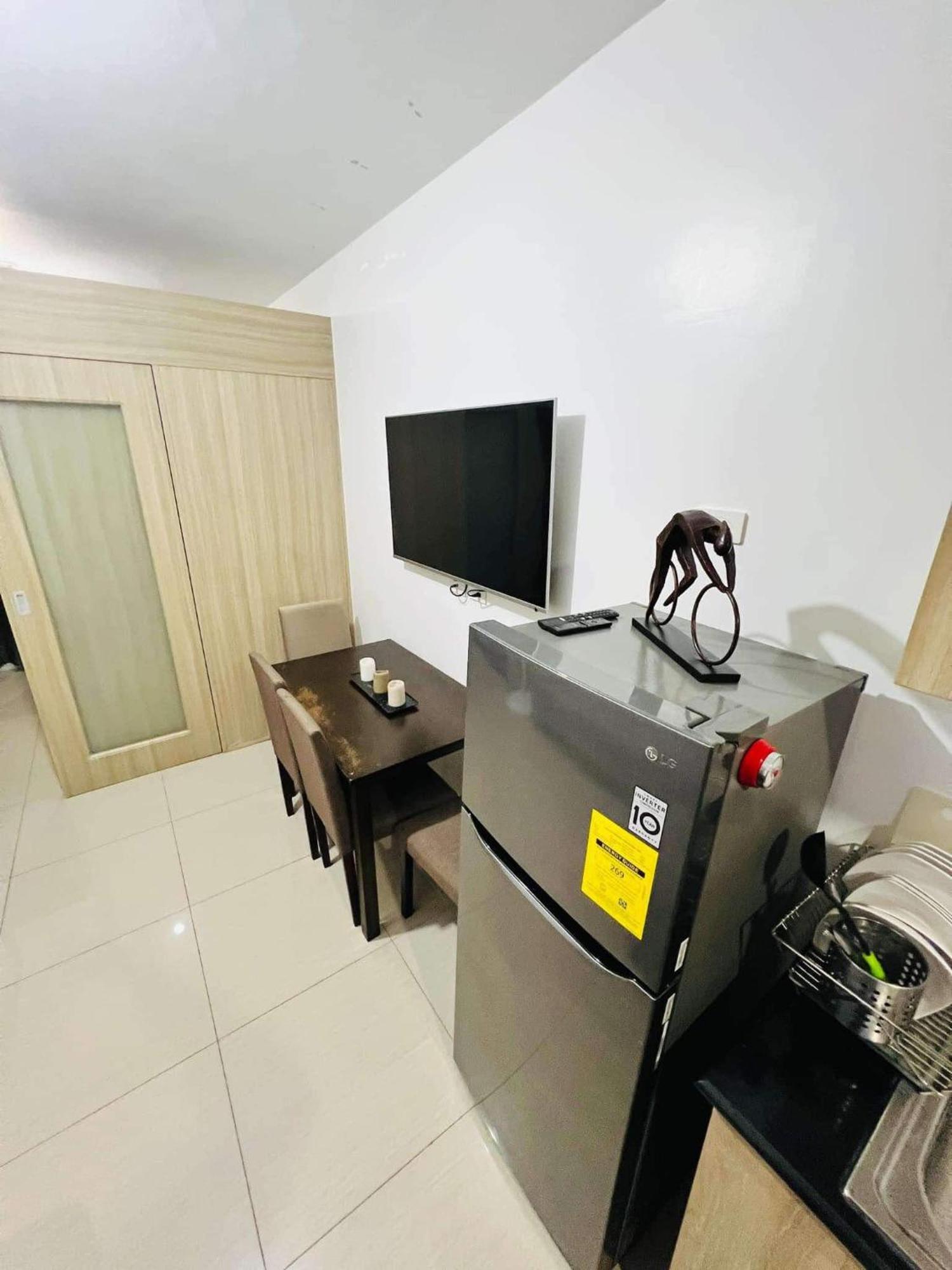 Shore 1 & 3 Residences Moa 1Br With Balcony By Darpm มะนิลา ภายนอก รูปภาพ